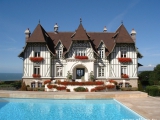 DEAUVILLE ЗАМОК-MANOIR